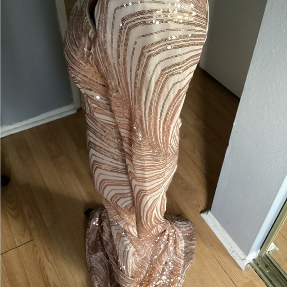 MISS ORD Rose and Cream Sequin Patterned Dress L - Picture 8 of 16